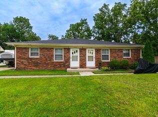 1304 Leaning Tree Ln, Lexington, KY 40517