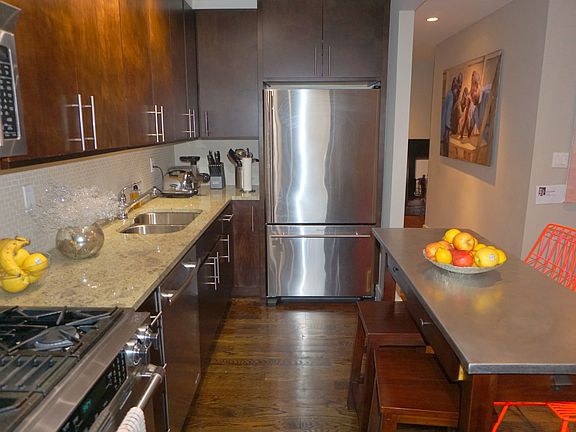 4th image of 2110 8th Ave APT 5A