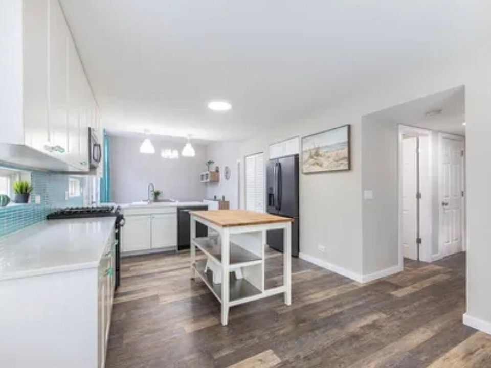 4426 W Tucker Ln, Waukegan, IL 60085 Zillow