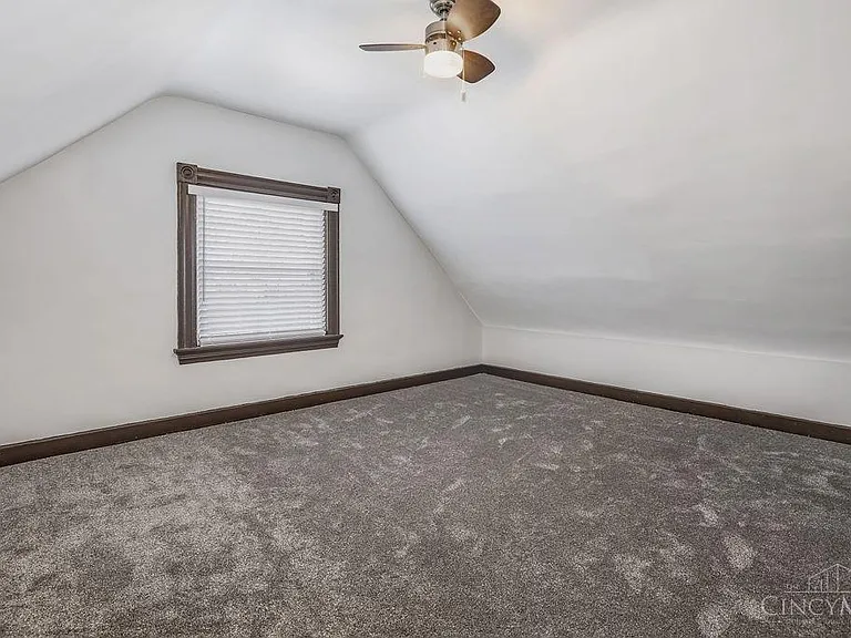 3481 Montgomery Rd — Photo 16