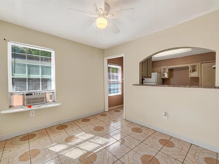 968 Garapan St — Photo 4