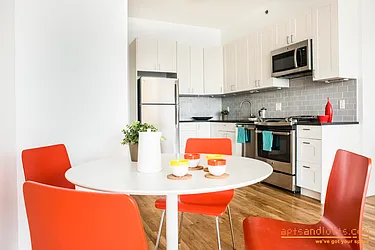 Rented by aptsandlofts.com