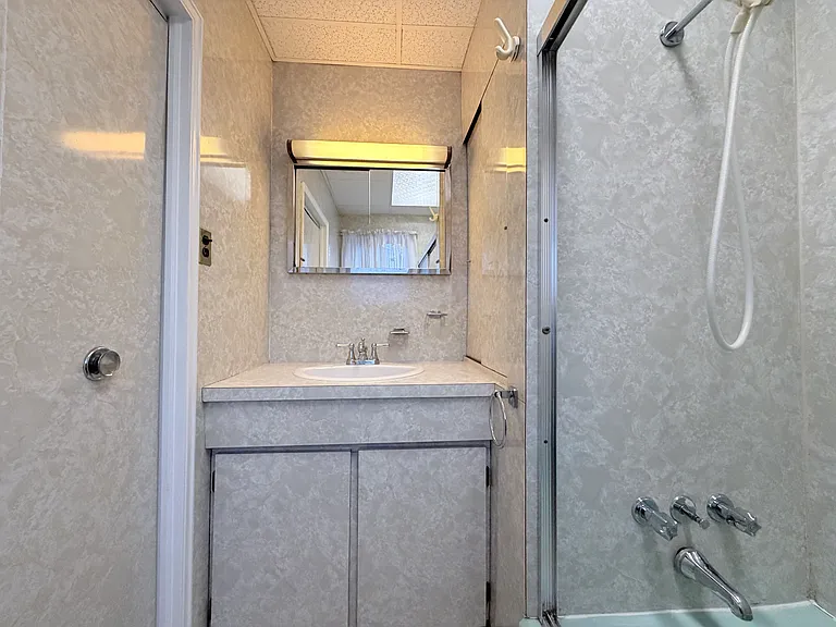 70 Poulette St — Photo 13