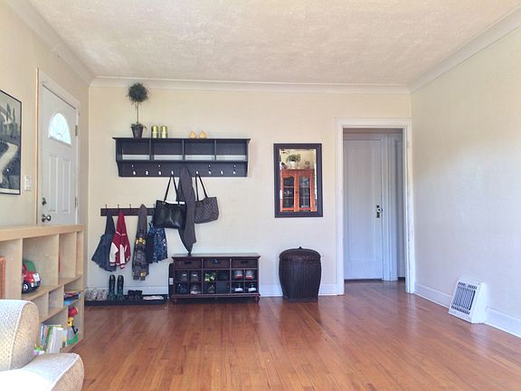 Front Entry/Living Room