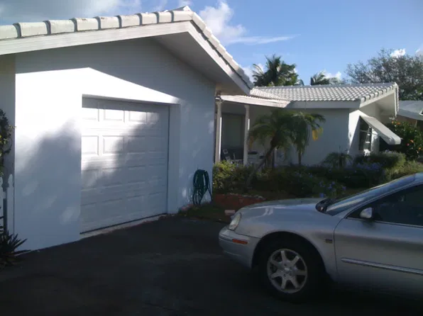 521 NE 32nd St, Boca Raton, FL 33431