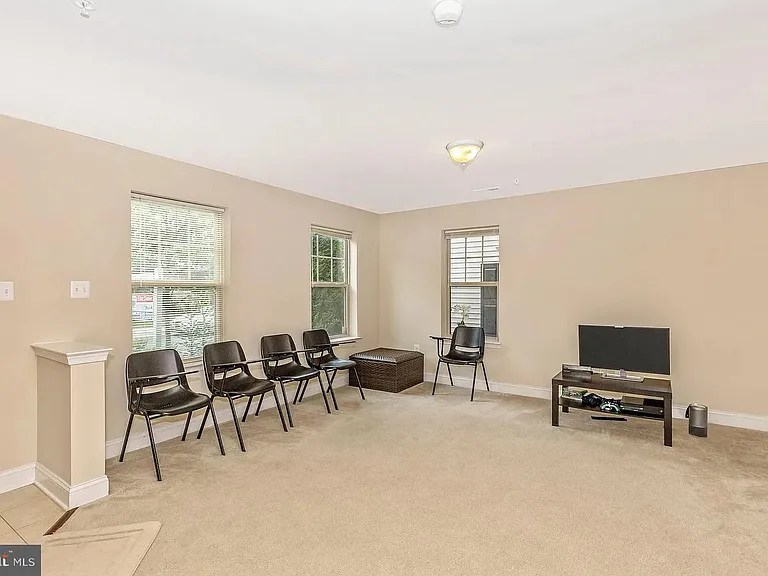 11882 Country Squire Way — Photo 33