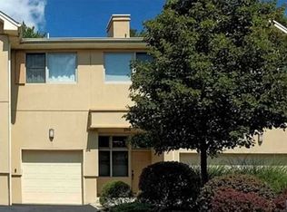34 Rio Vista Dr #34, Allendale, NJ 07401