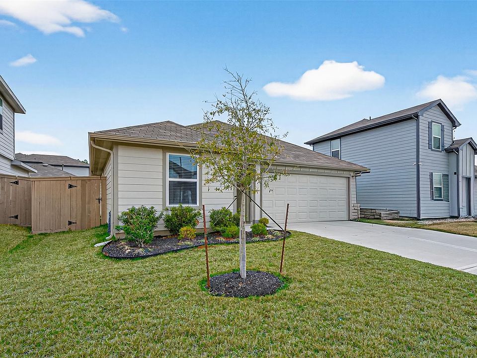 1st image of 23651 Silver Concord Dr