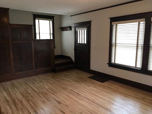 5th image of 423 Melrose Ct