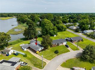 27 Rivercrest Dr, Portsmouth, VA 23701