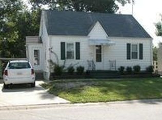 1120 S Benton Ave, Saint Charles, MO 63301