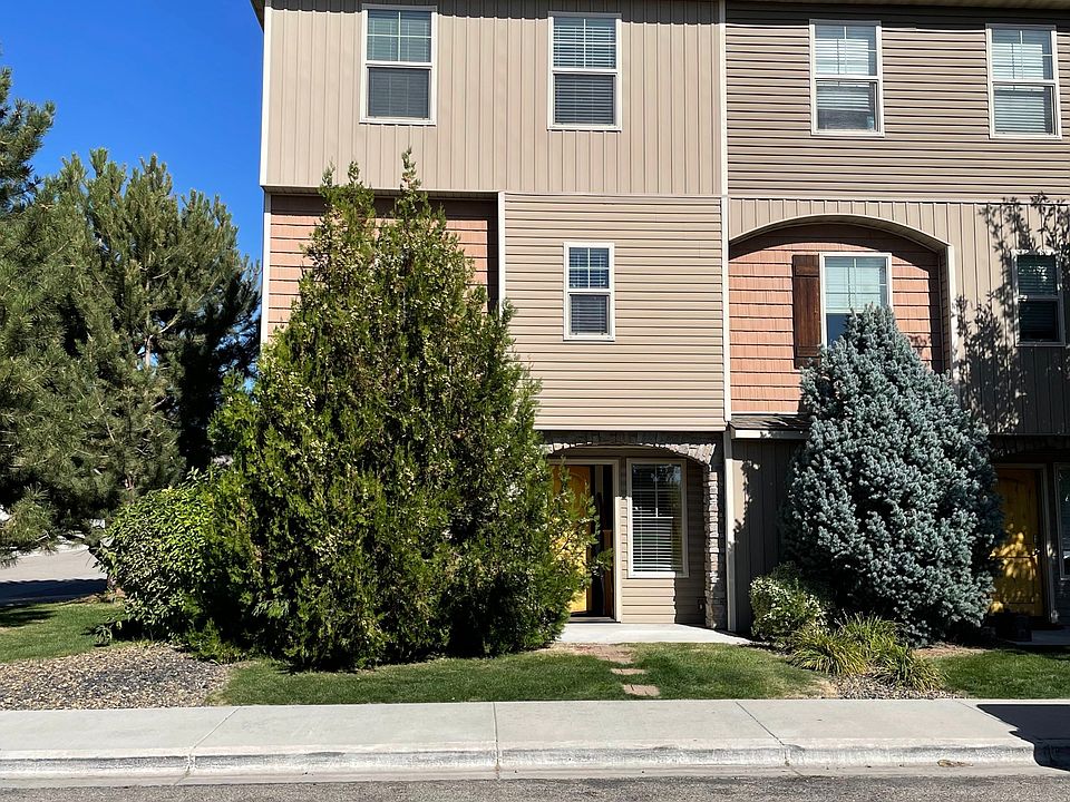 1st image of 8834 W Pine Valley Ln #1