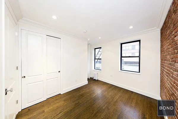 Rented by Bond New York | media 26