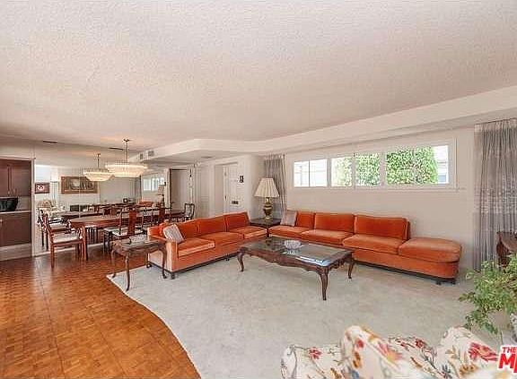2nd image of 9739 Cashio St
