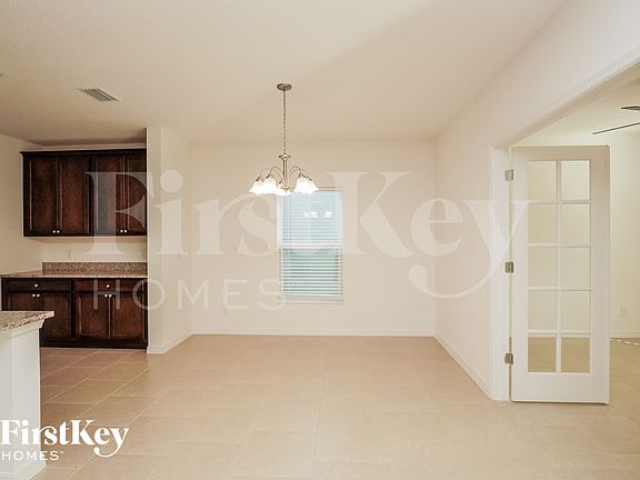 3rd image of 5011 Royal Point Ave