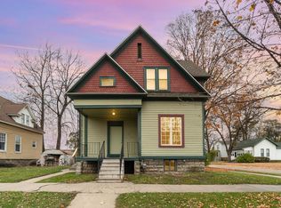 415 10th St, Bay City, MI 48708