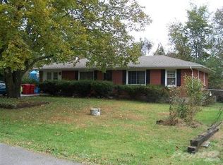 52 Sharon Rd, Frankfort, KY 40601