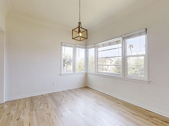 3rd image of 700 S Catalina Ave APT C