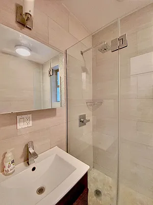 Rented by RC REAL ESTATE OF NEW YORK | media 39