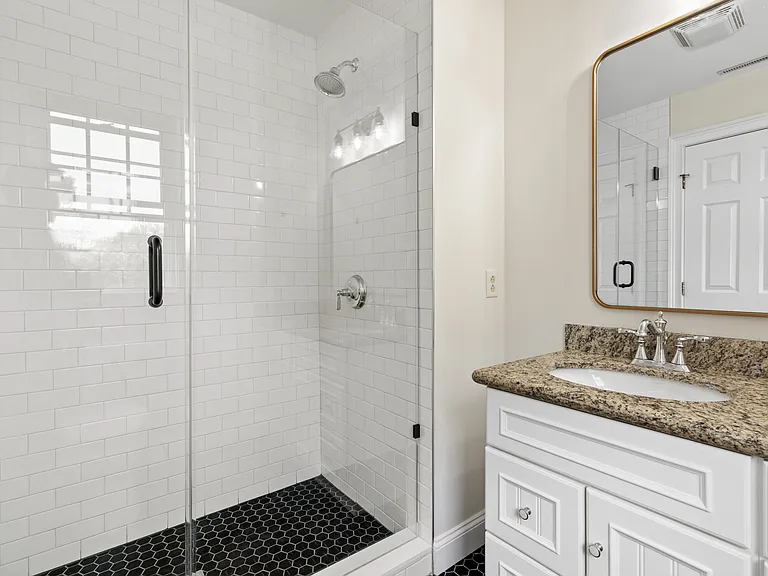 Master Bathroom Finishing Example
