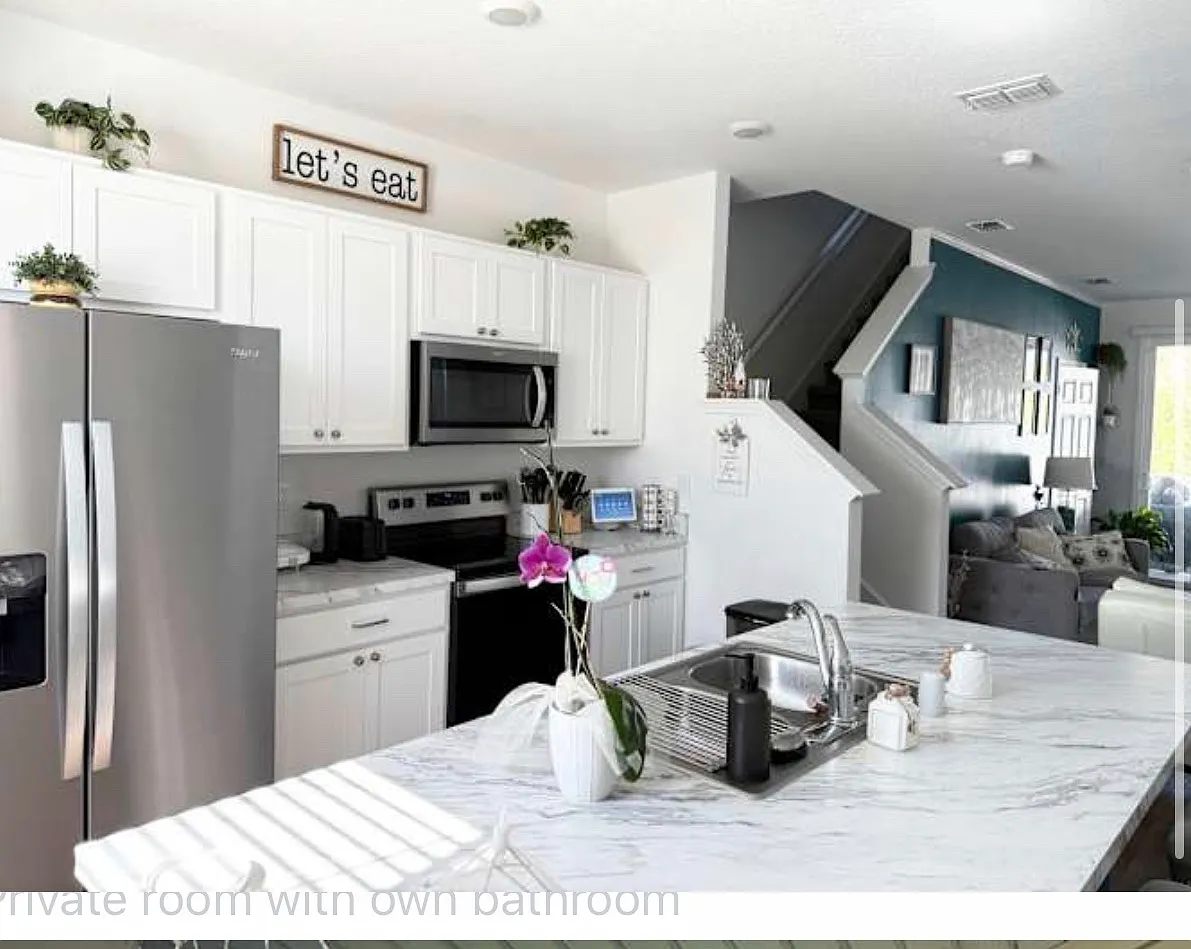 2 bed, 1109 sqft, $2,000 — Photo 3