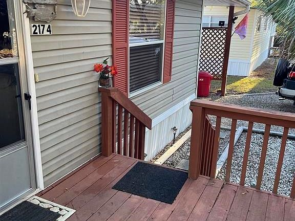 4th image of 2174 Kentucky Ave