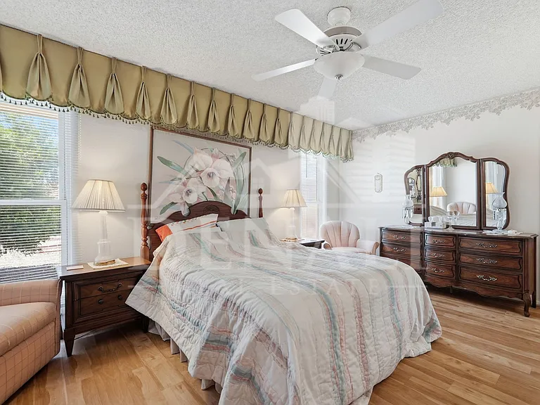 9807 W Mockingbird Dr — Photo 19