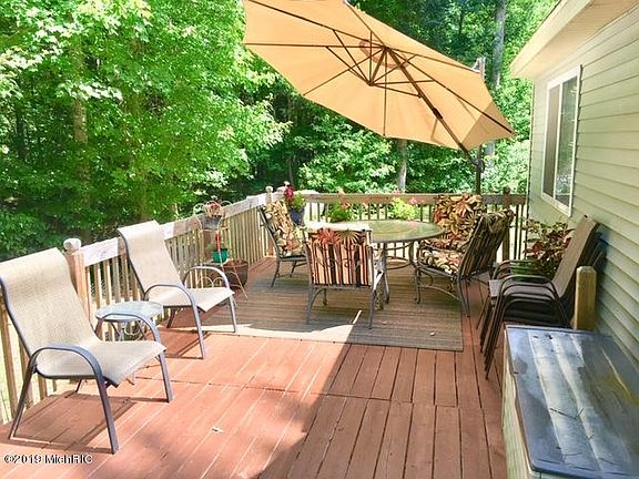 5th image of 9547 E Whispering Oaks Ln