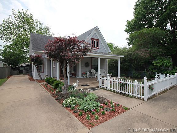 2nd image of 1024 E Lee Ave