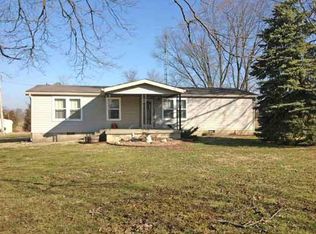 405 School St, Hartsville, IN 47244