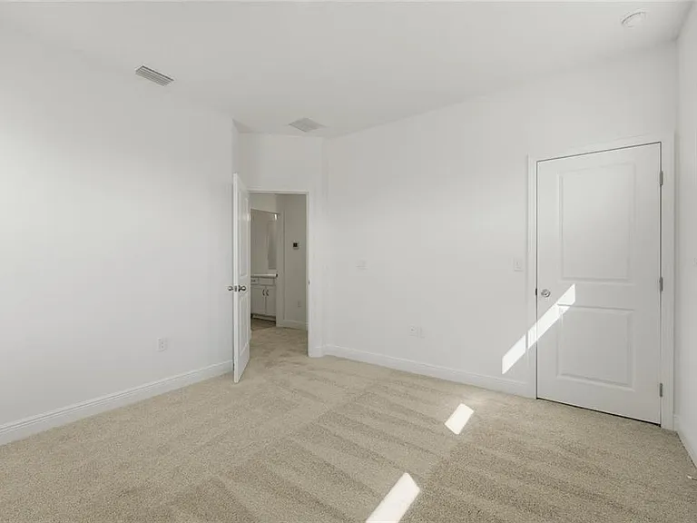 2100 Maverick Ct — Photo 22