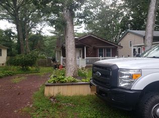 124 Wauwepex Trl, Ridge, NY 11961