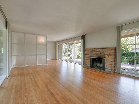 4th image of 14691 Horseshoe Dr