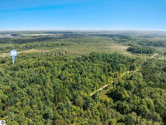 4th image of 4517 Pierson Creek Rd SE