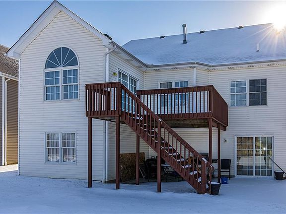 2nd image of 6330 Meadowland Cir
