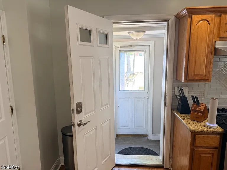 136 Belmohr St #1 — Photo 9