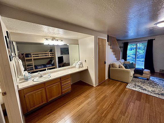 4th image of 3615 N Wolf Lodge Dr #1-405-1