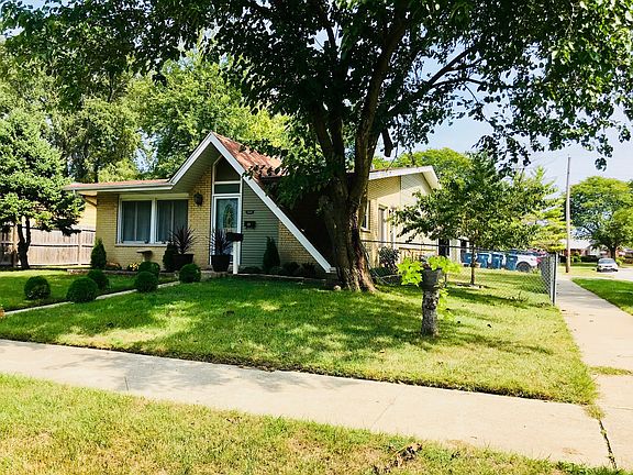 3rd image of 11681 S Joalyce Dr