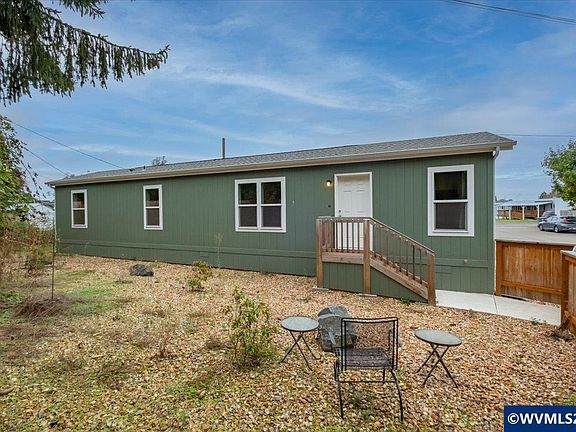 3rd image of 204 Cascade Dr Unit 24