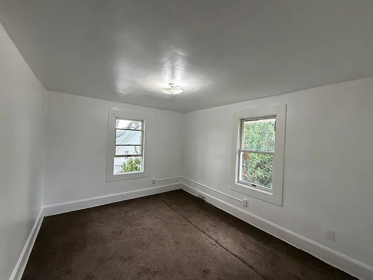 2610 Clyde Pl SW — Photo 6
