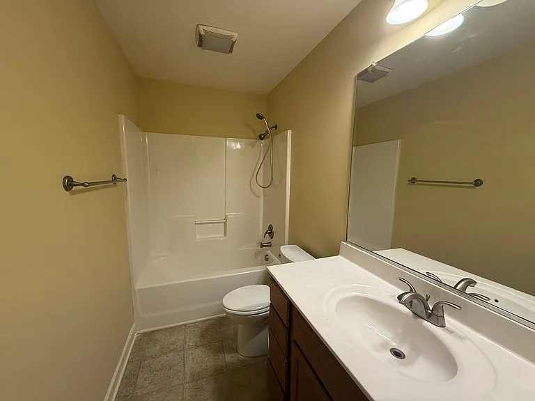 607 Westpark Ct — Photo 9