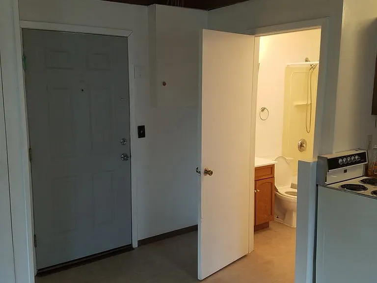 2017-2019 John Ave — Photo 10