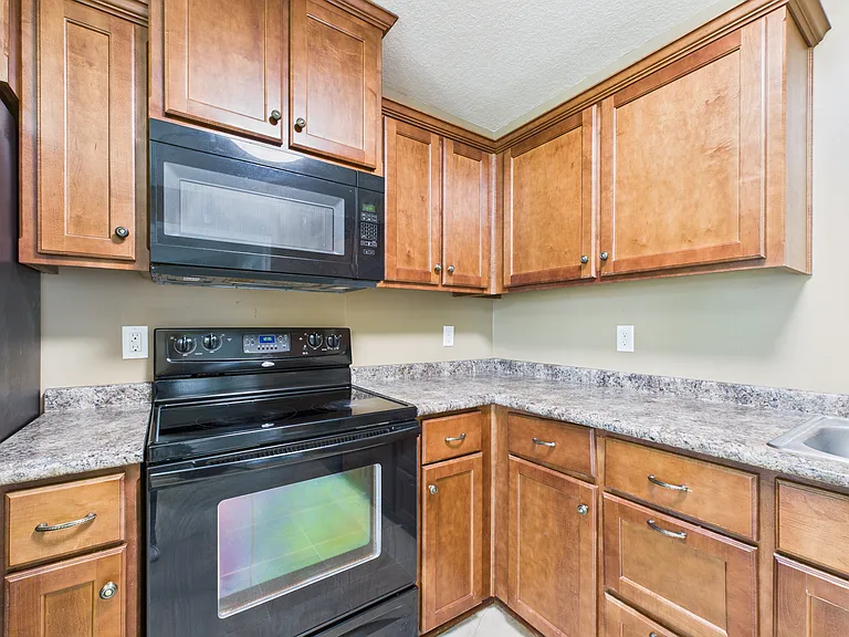 129 Grandview Dr — Photo 12