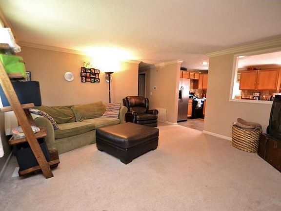 5th image of 133 Briarwood Ln