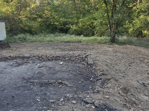 3880 Circle Dr, Robertsville, MO 63072
