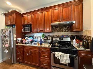 3948 65th St APT 3R, Woodside, NY 11377