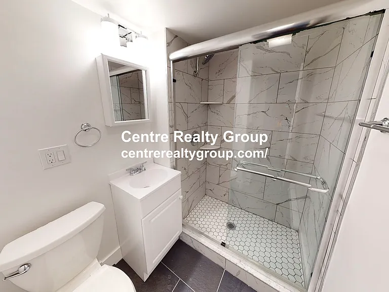 81 Park Dr #B — Photo 3