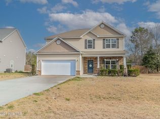 100 Braeburn Blvd, Richlands, NC 28574