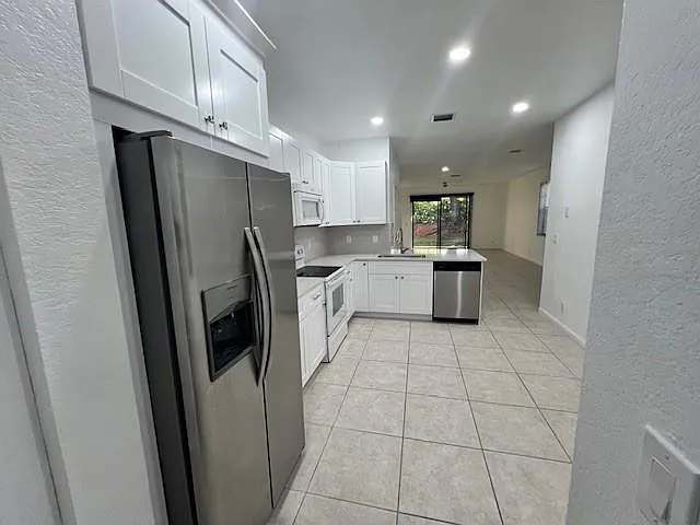 4150 Forest Dr — Photo 6