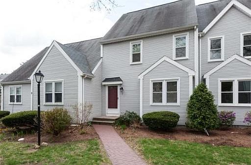 1st image of 7 Whittier Ln
